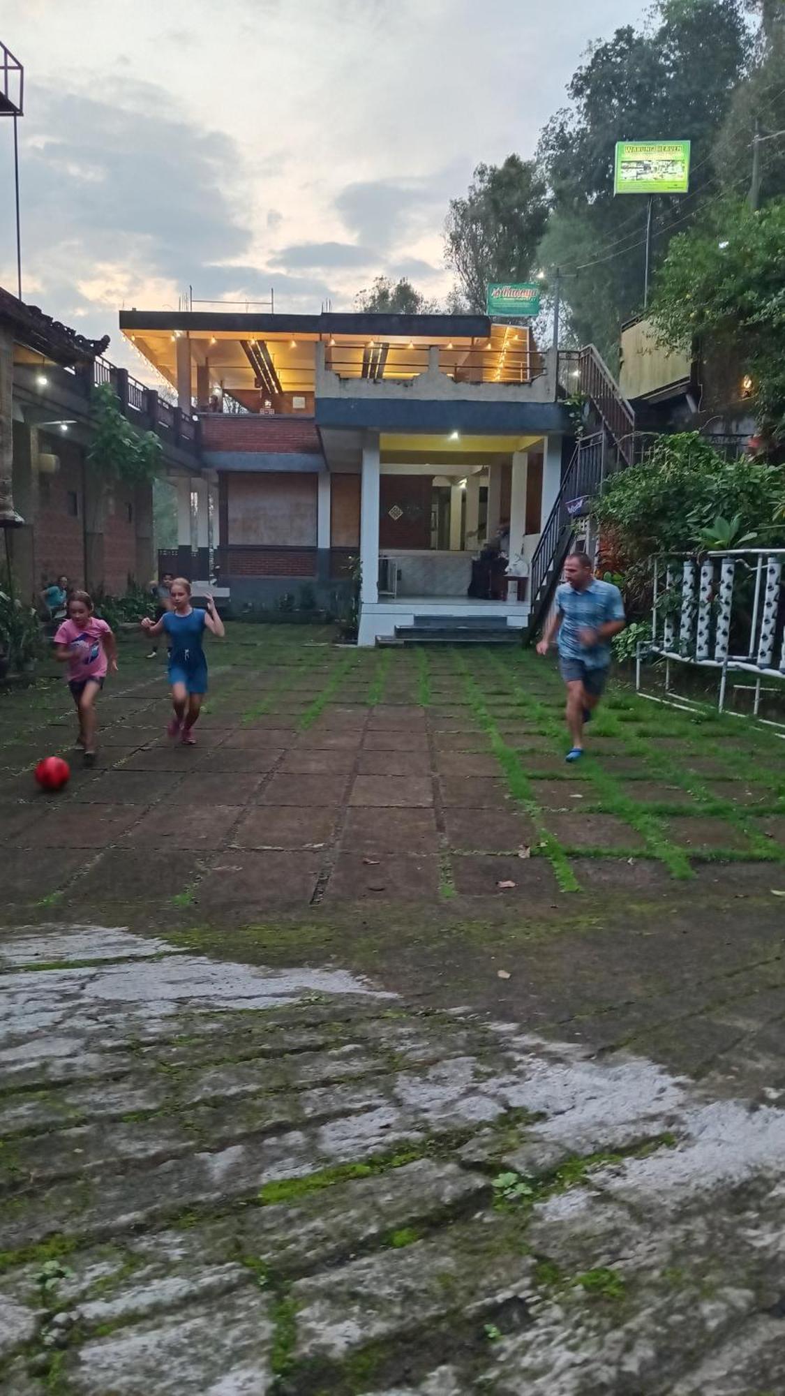 Kanaya Homestay & Warung Heaven 姆杜克 外观 照片